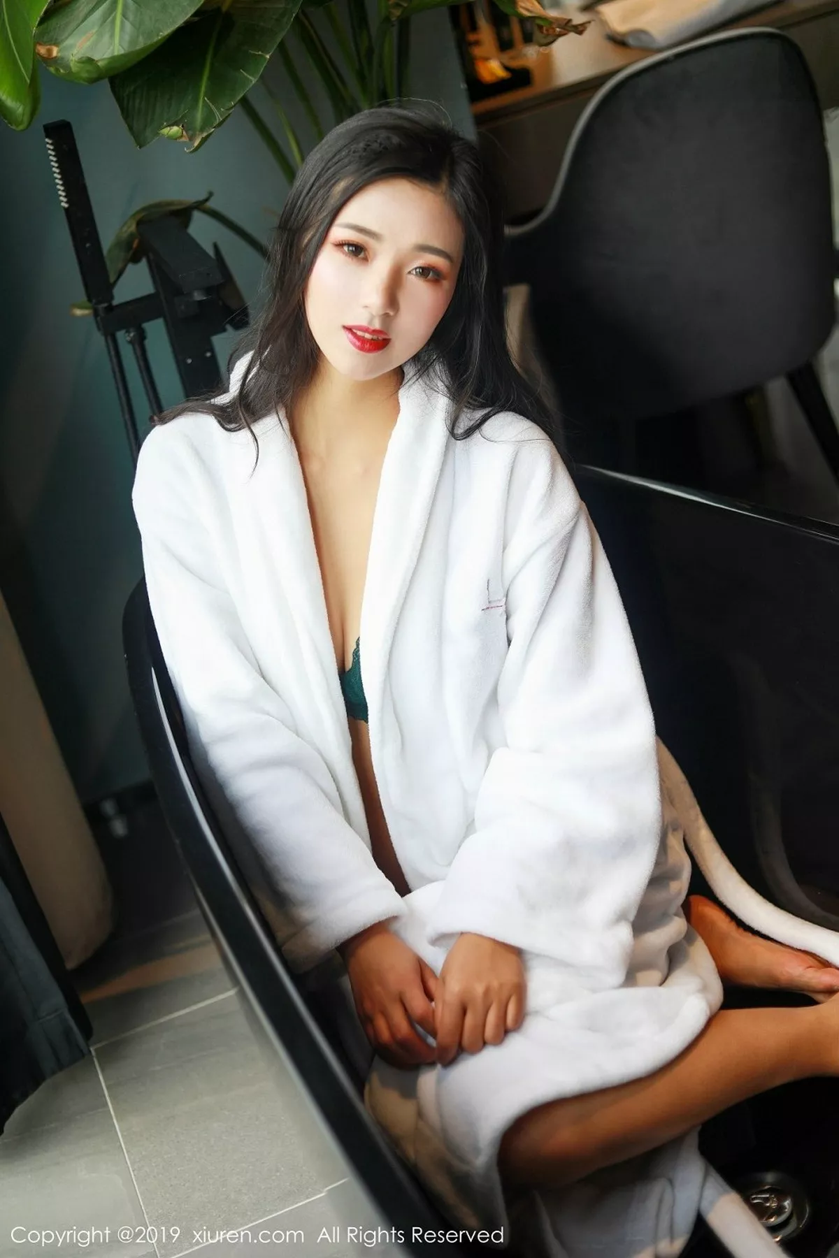 [XiuRen秀人网]第1382期宋-KiKi写真-秀人资源网